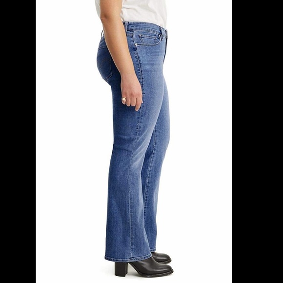 NWT Levi’s 20W Plus Size Women’s Classic Boot Cut Mid-Rise Jeans - Picture 3 of 7